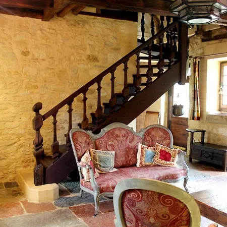 Maison De 4 Avec Piscine Partagee Et Jardin Amenage A Cybranet *
