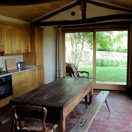 Maison De 4 Avec Piscine Partagee Et Jardin Amenage A Cybranet Hébergement de vacances Saint-Cybranet